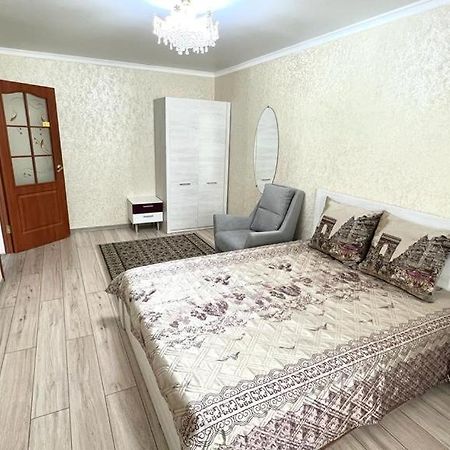 Gopal Актобе-2 Apartment Екстериор снимка